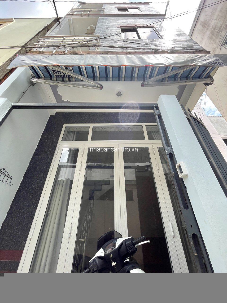 BÁN NHÀ 2 LẦU ĐÚC GIÁ RẺ