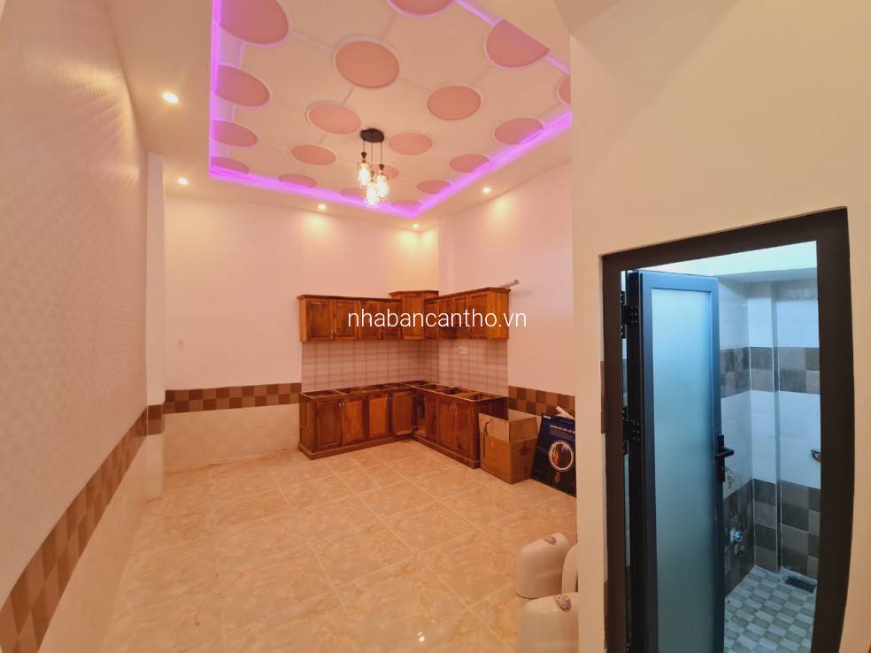 NHÀ LẦU MỚI HẺM THỜI TRANG