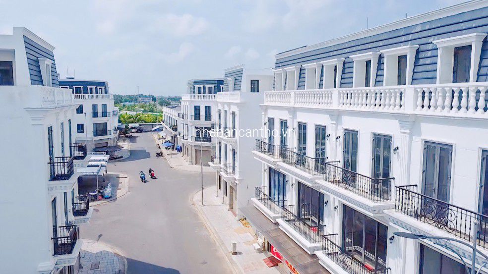 Bán nhà mới chợ Thới Lai Cần Thơ