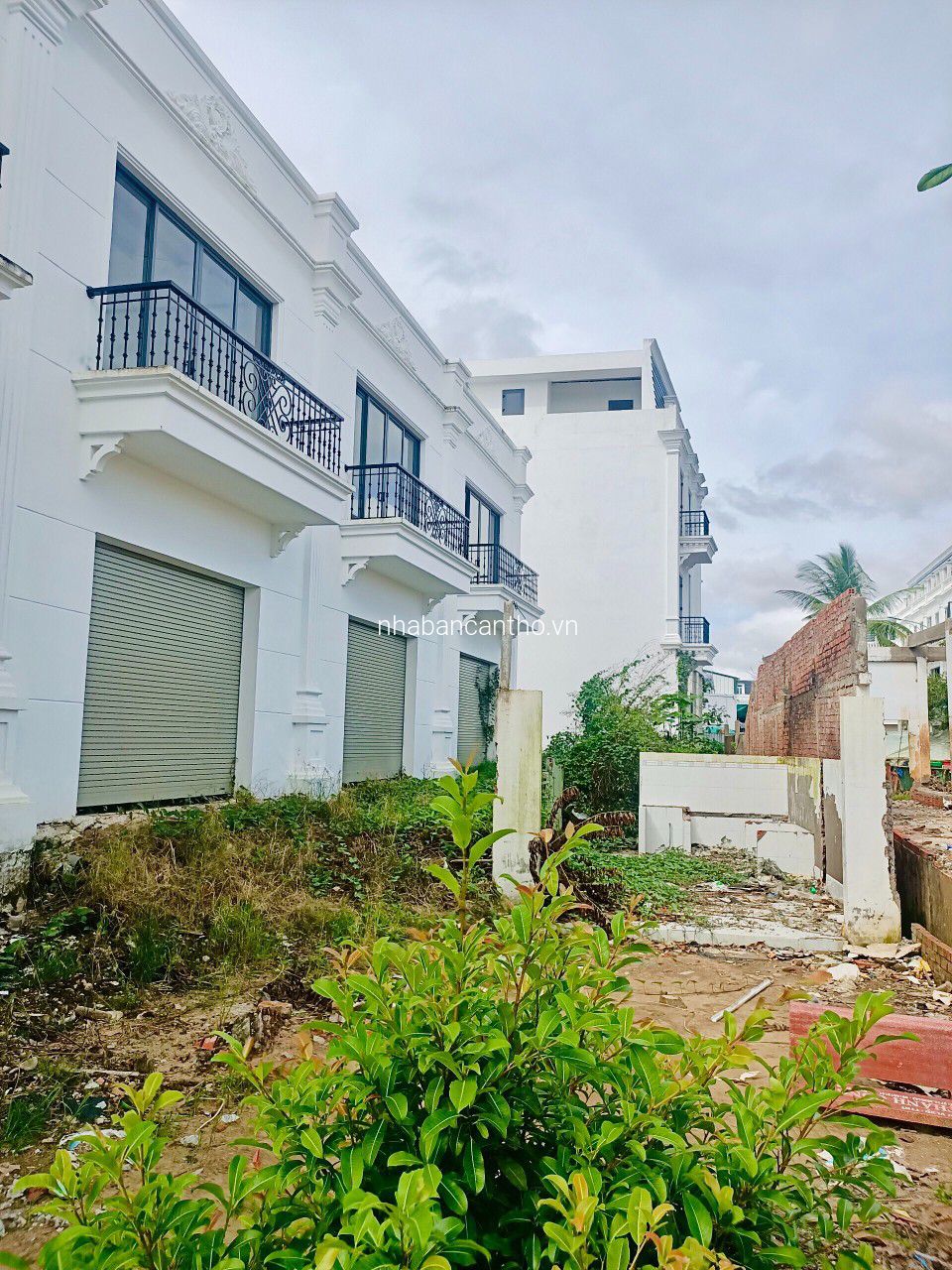 Nhà ở chợ giá từ 2,x tỷ thị trấn thới lai