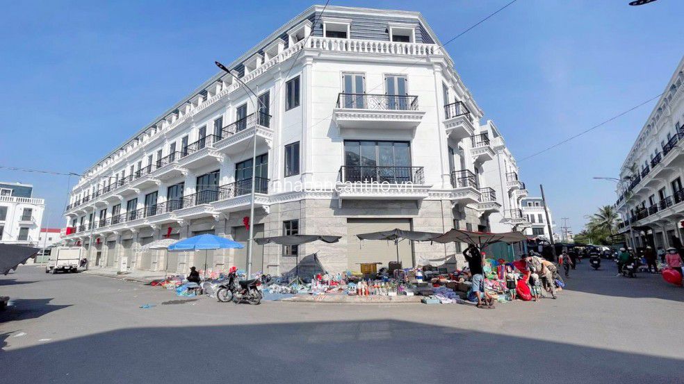Bán nhà mặt tiền chợ Thới Lai 