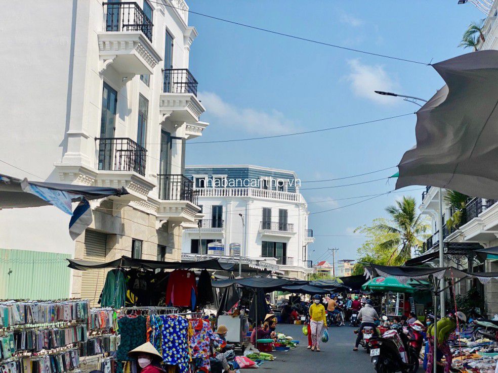 Bán nhà phố mặt tiền nhà lồng chợ thới lai cần thơ