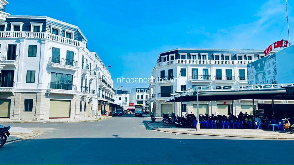 Bán nhà mặt tiền chợ thới lai Cần Thơ
