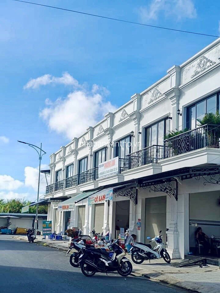 Bán Nhà ở chợ thuận tiện kinh doanh hỗ trợ vay