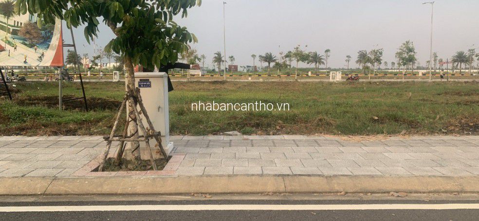Cặp nền ngay Chợ Đêm Vị Thanh