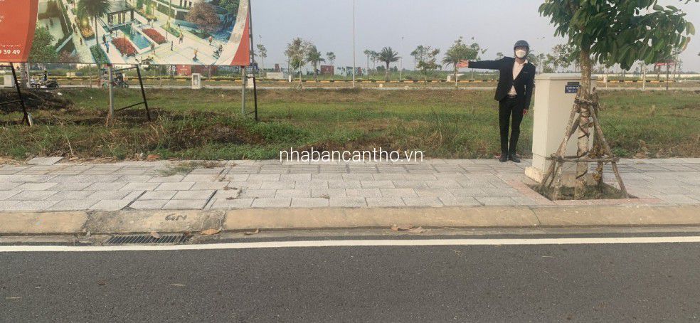 Cặp nền ngay Chợ Đêm Vị Thanh