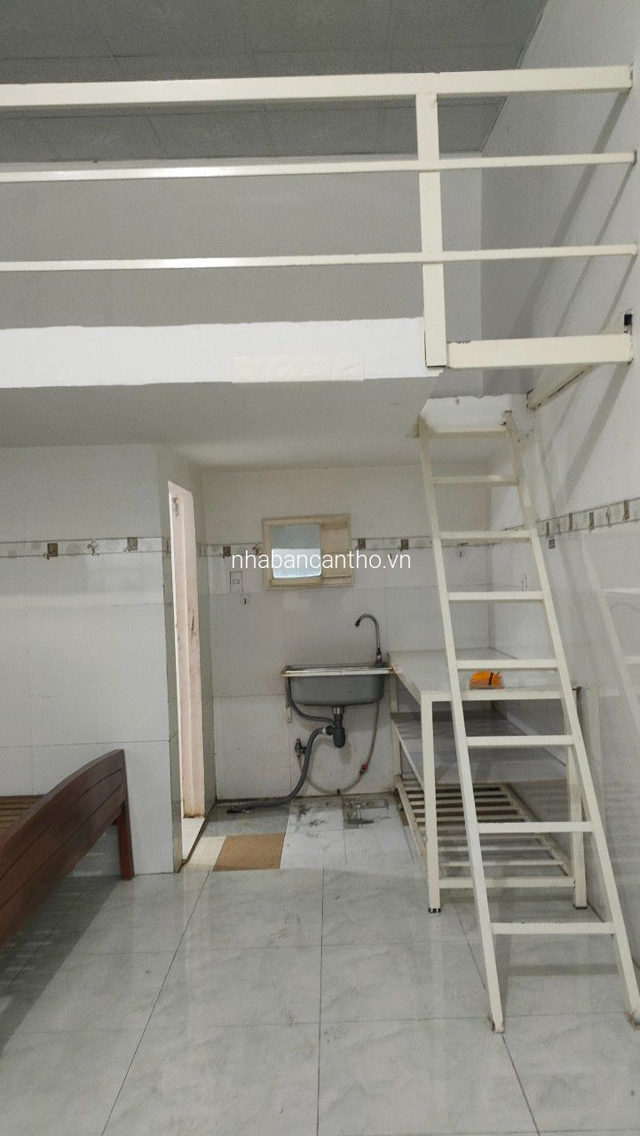 Nhà trọ Thầy Kiệt còn phòng có gác 