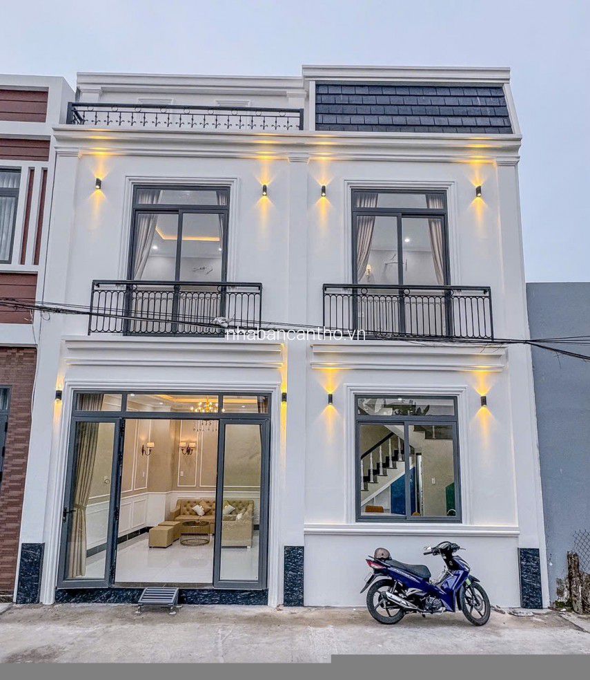 NHÀ LẦU GIÁ RẺ CÁCH CHỢ CẦU VÁN 200M